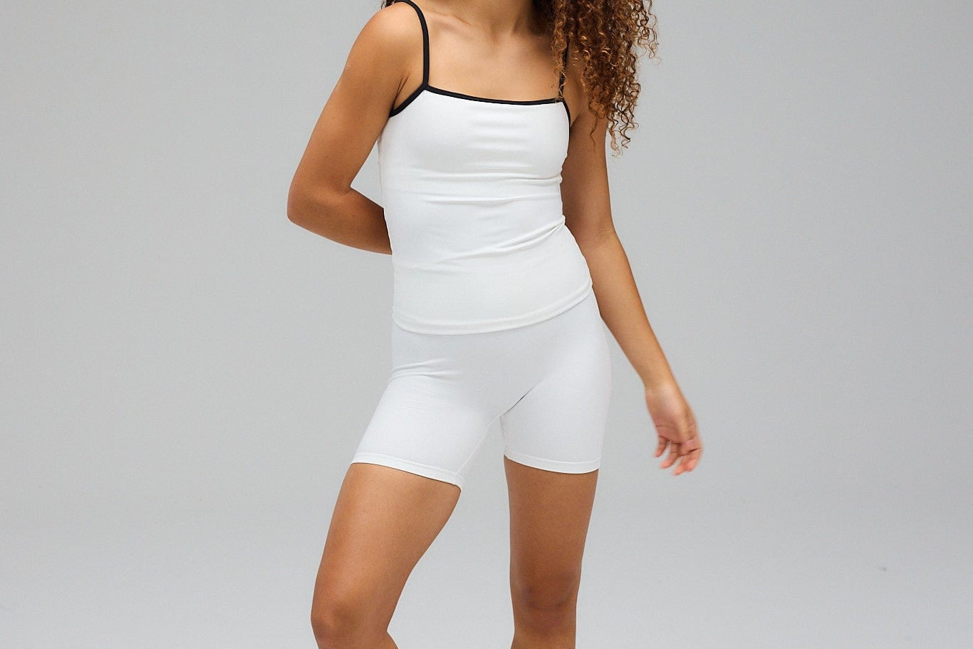 Exercere Shorts Sculpt Scrunch Shorts - White